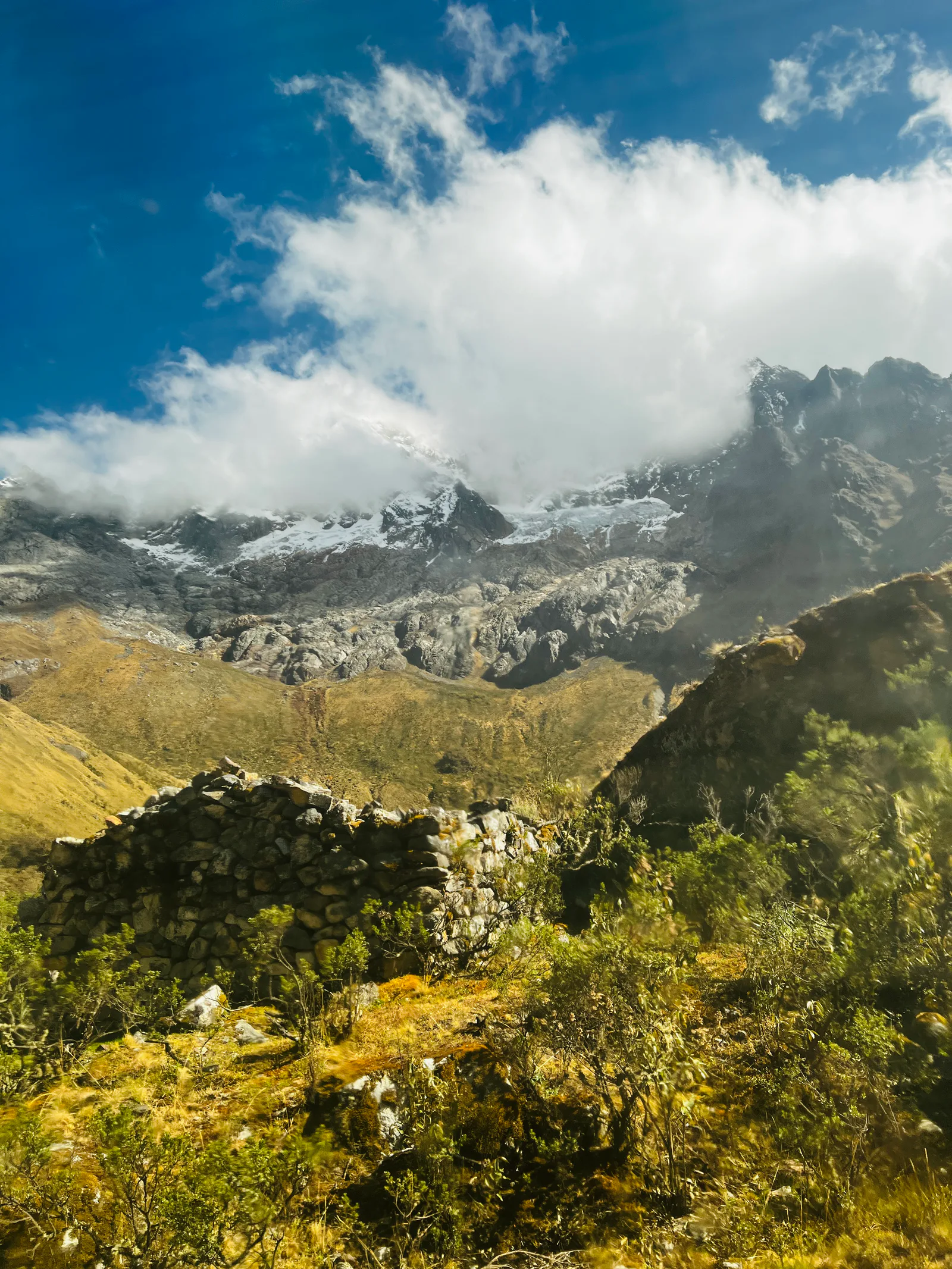 Stone walls and glacier